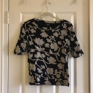 Black and white floral esque top